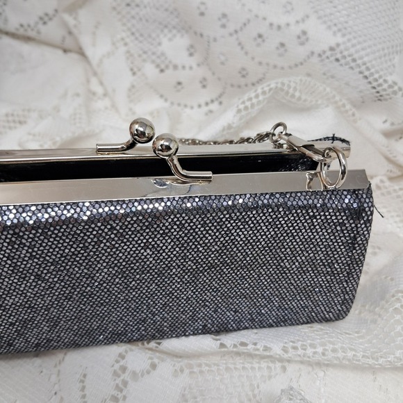 Sparkly‎ Evening Clutch Purse Makeup Bag Silver Chain Strap Party Glam - Picture 5 of 7